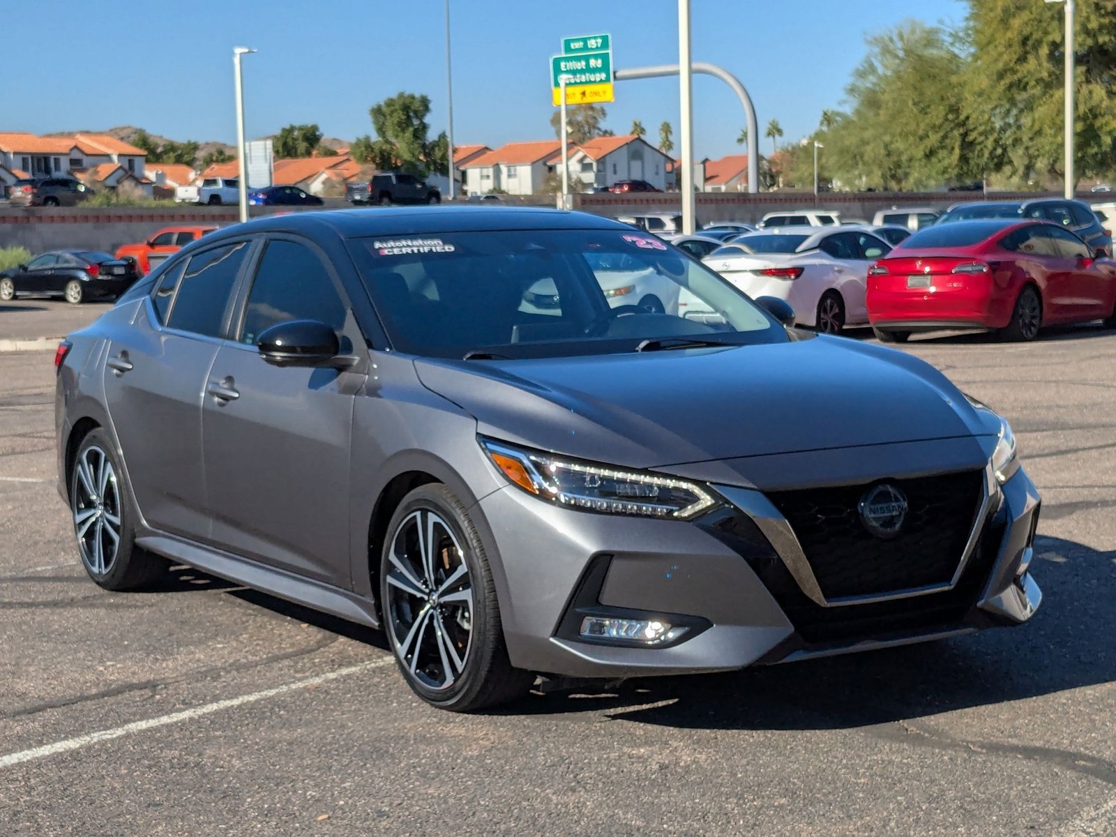 2023 Nissan Sentra SR photo 3