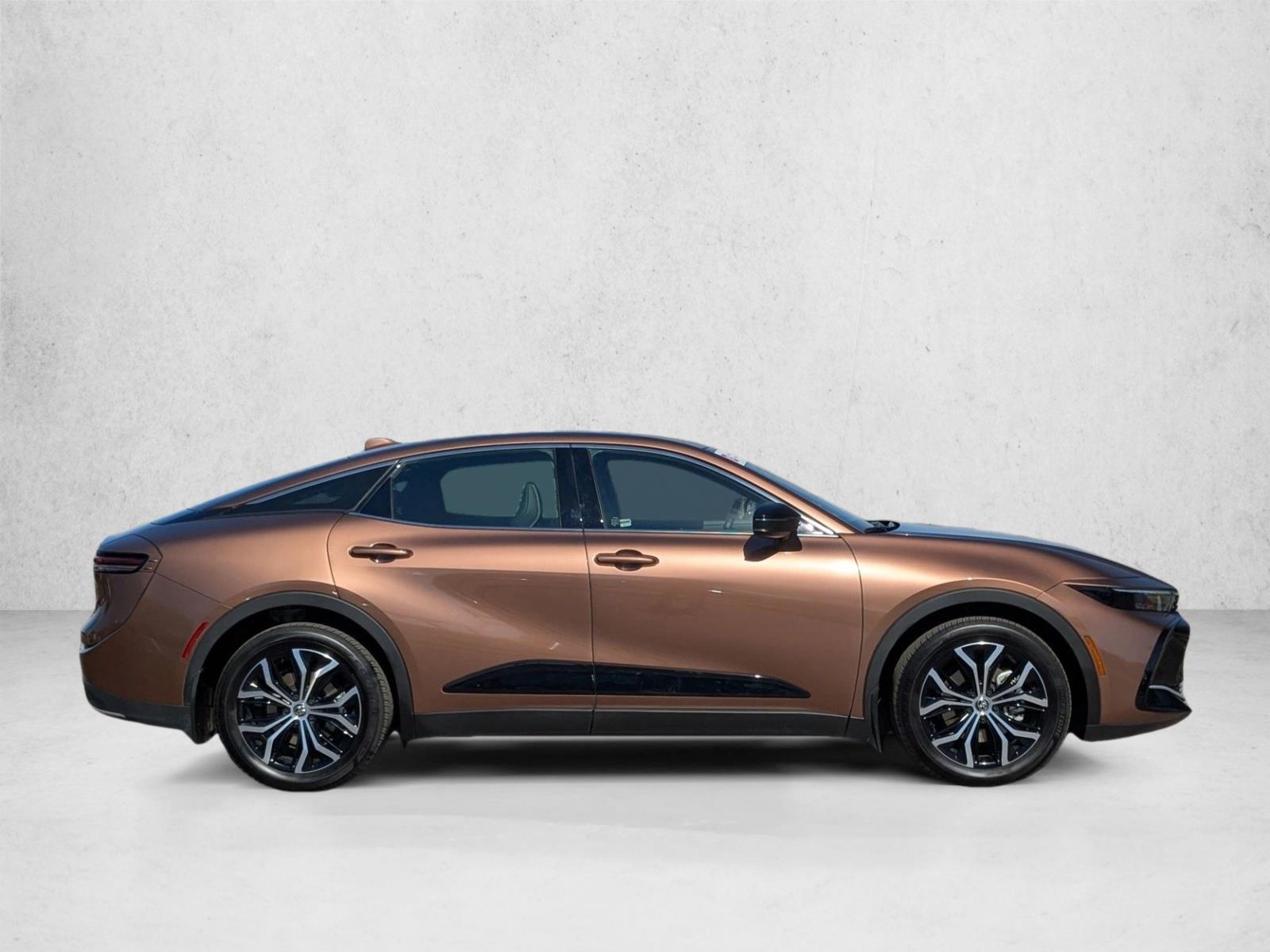 2026 Toyota Crown XLE photo 4