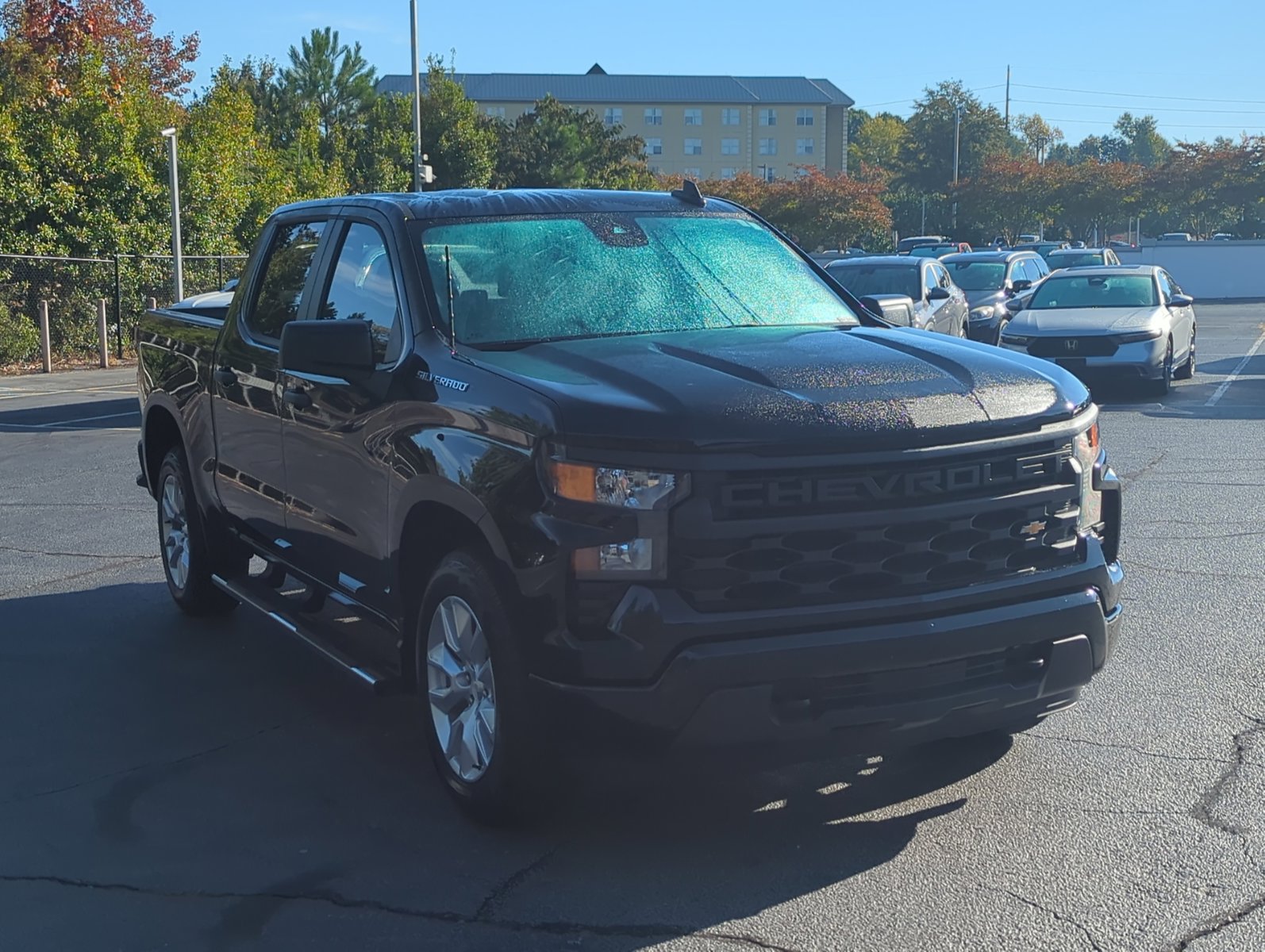 2024 Chevrolet Silverado 1500 Custom photo 3