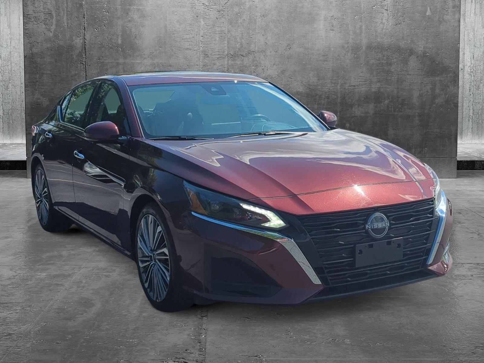 2024 Nissan Altima 2.5 SL photo 3