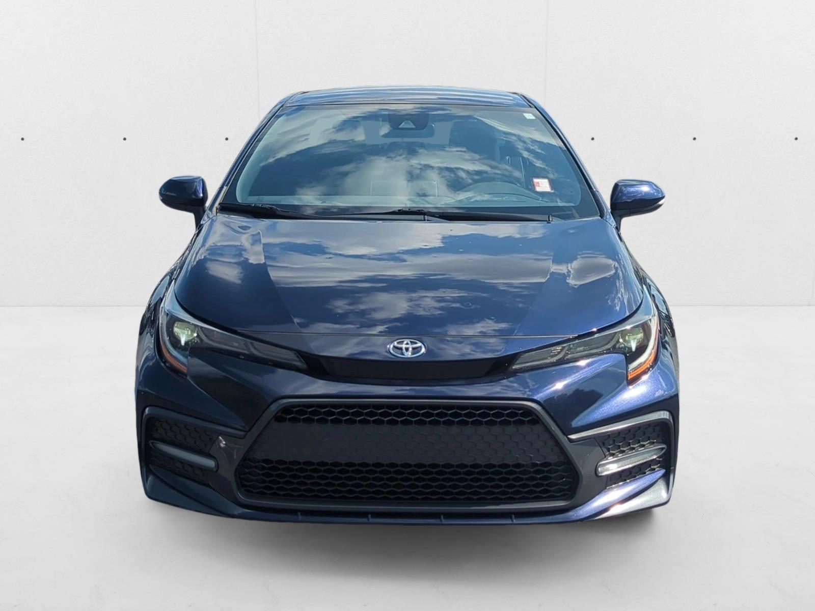 2021 Toyota Corolla SE photo 2