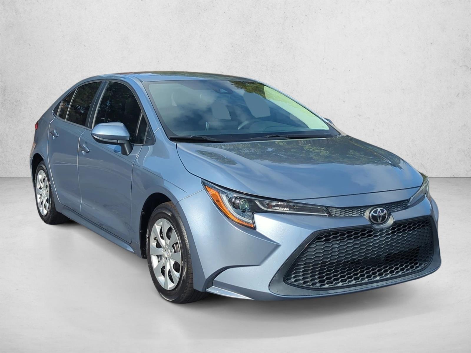 2020 Toyota Corolla LE photo 3