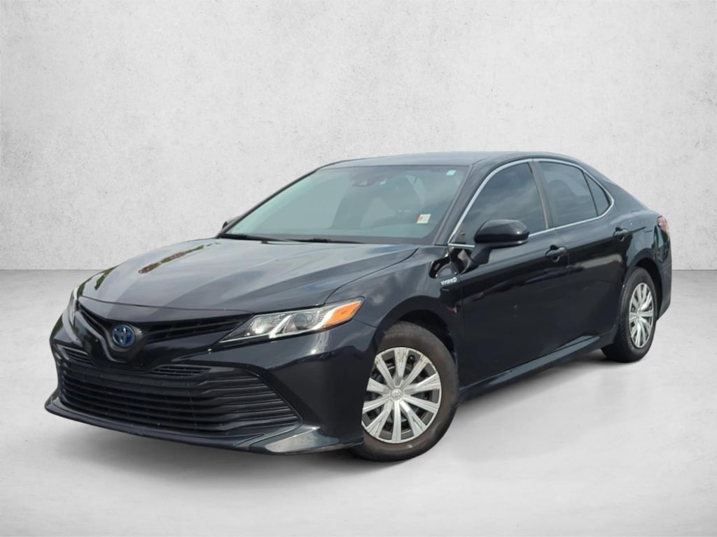 Used 2020 Toyota Camry Hybrid LE Sedan