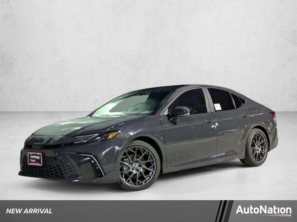 Used 2025 Toyota Camry SE Sedan