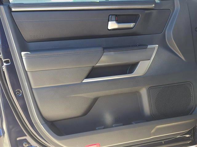 2025 Toyota Tundra SR5 - Photo 10