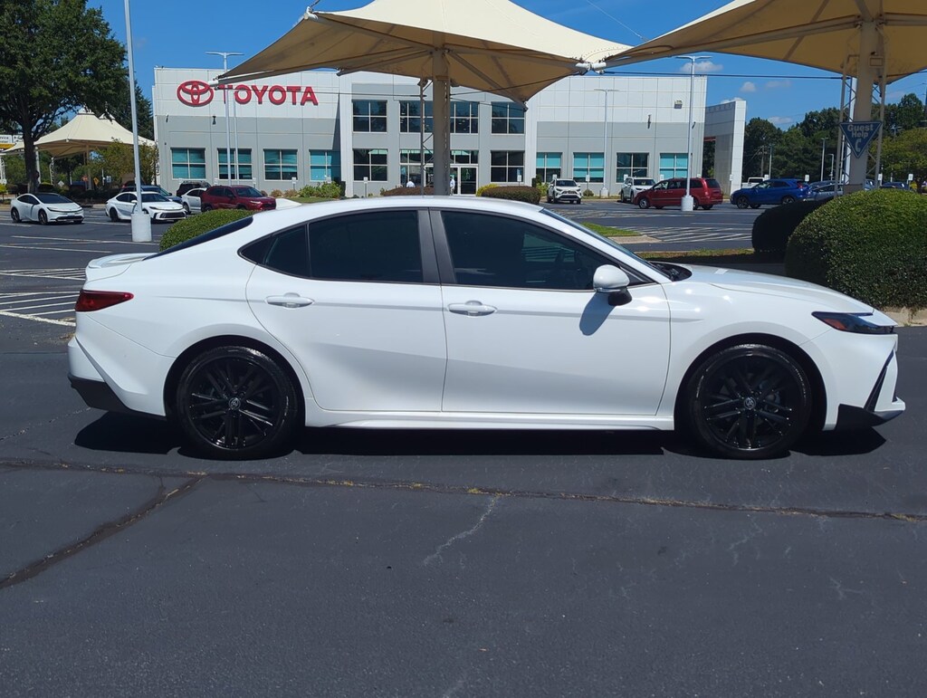Used 2025 Toyota Camry SE Sedan