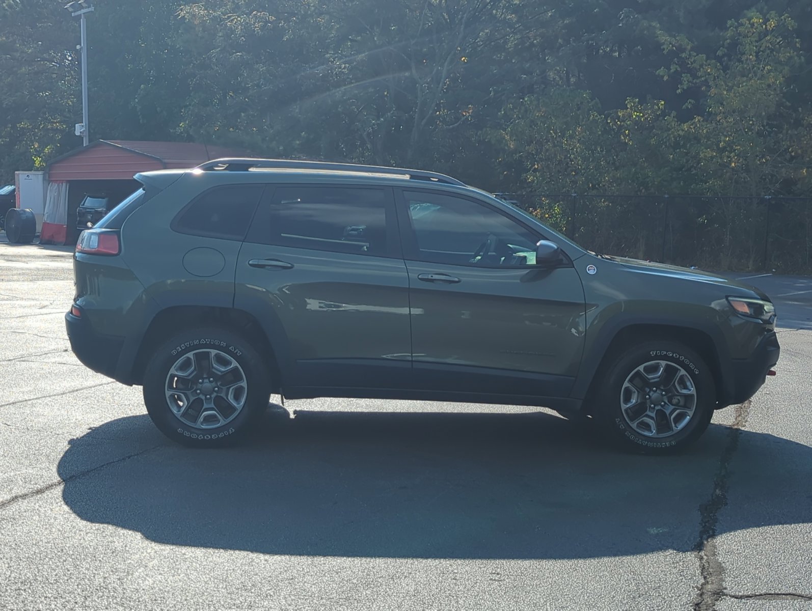 2019 Jeep Cherokee Trailhawk photo 4
