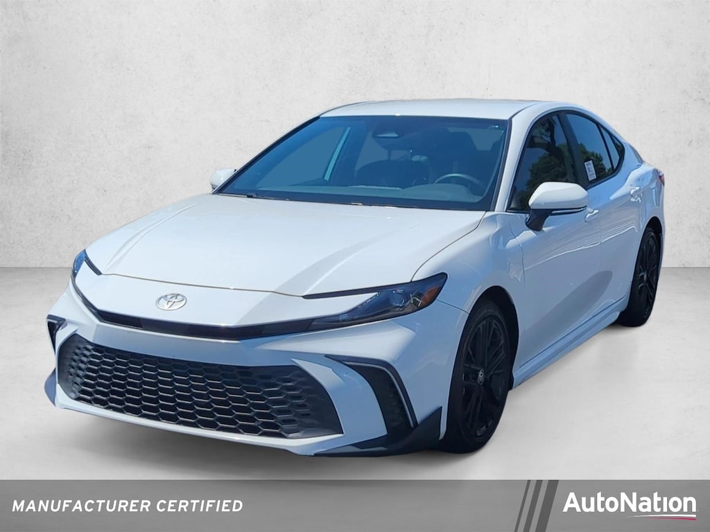 Used 2025 Toyota Camry SE Sedan