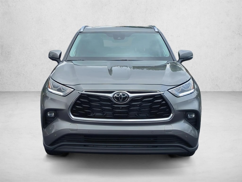 Certified 2026 Toyota Highlander Hybrid Limited SUV