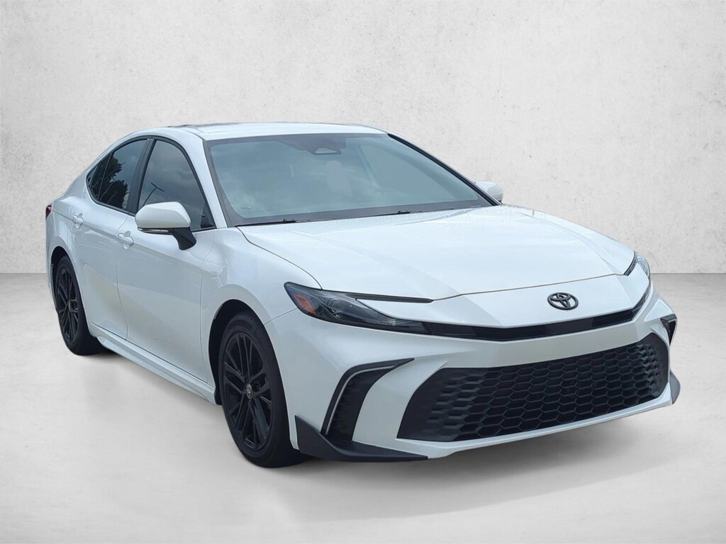 Used 2025 Toyota Camry SE Sedan