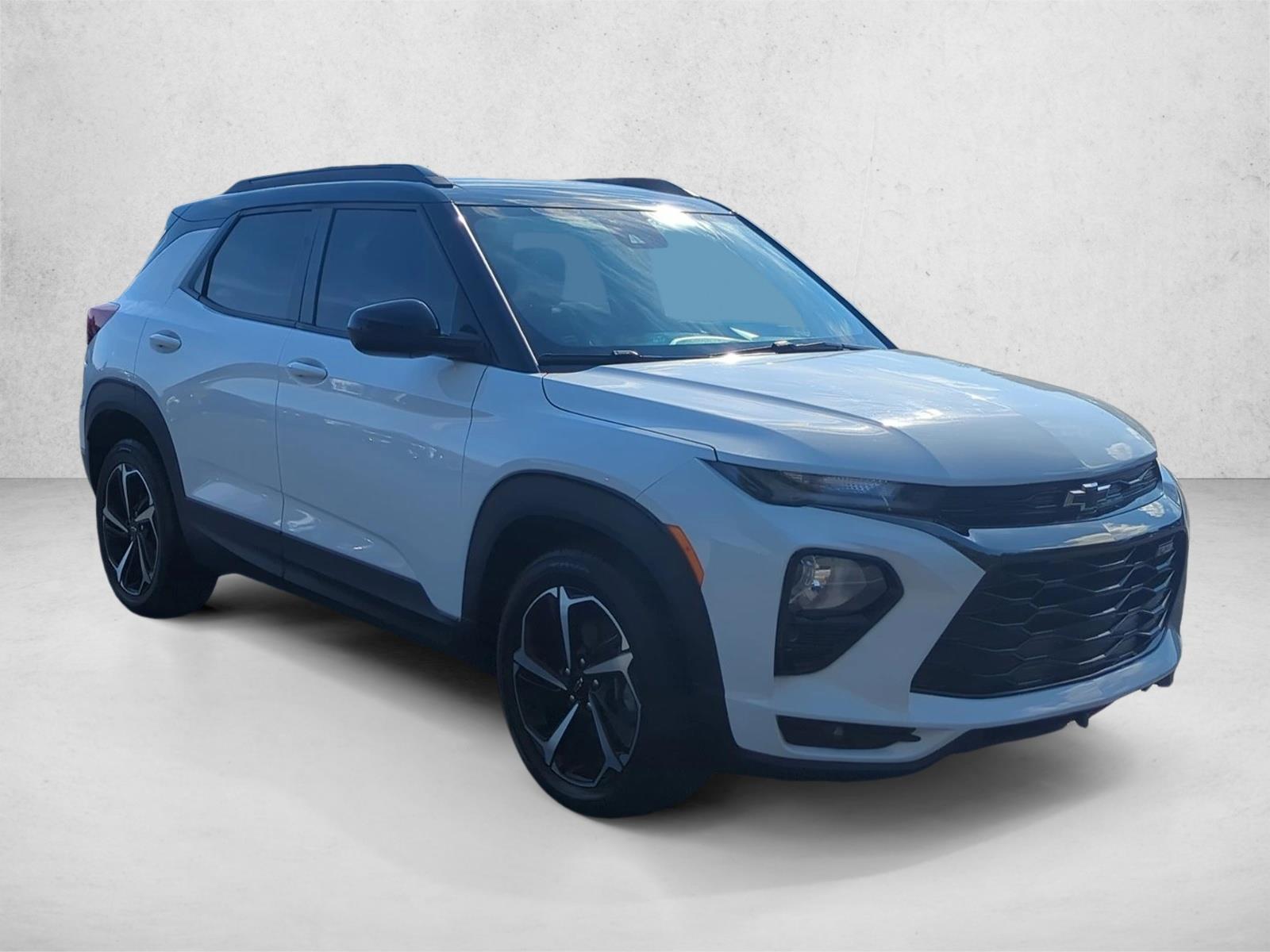 2021 Chevrolet Trailblazer RS photo 2