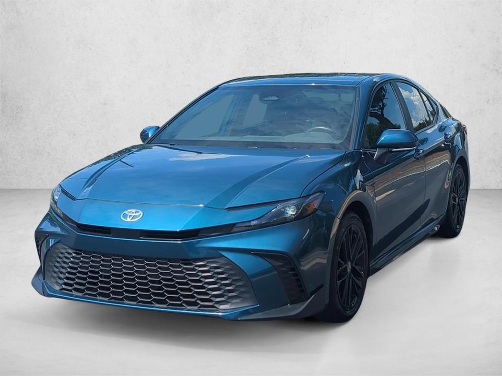 Used 2025 Toyota Camry SE Sedan