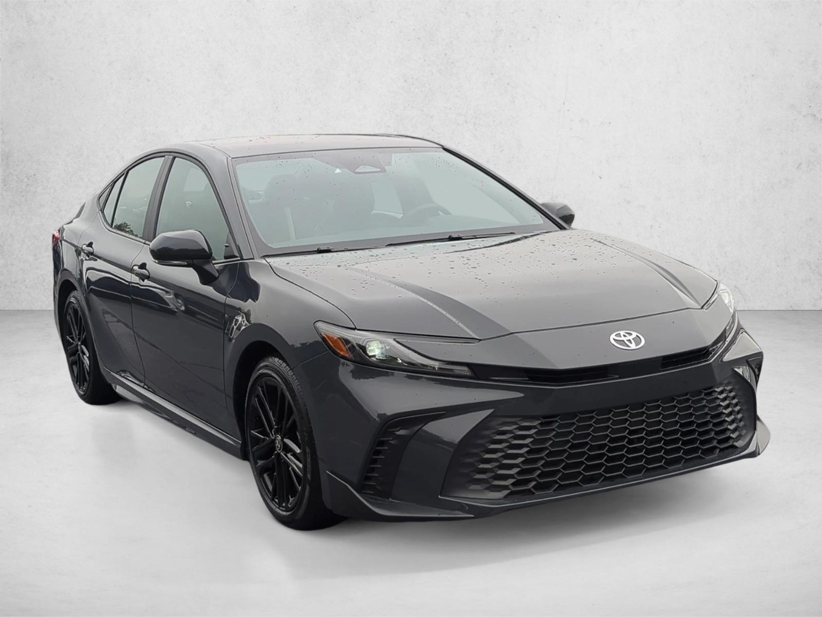 2025 Toyota Camry SE photo 3