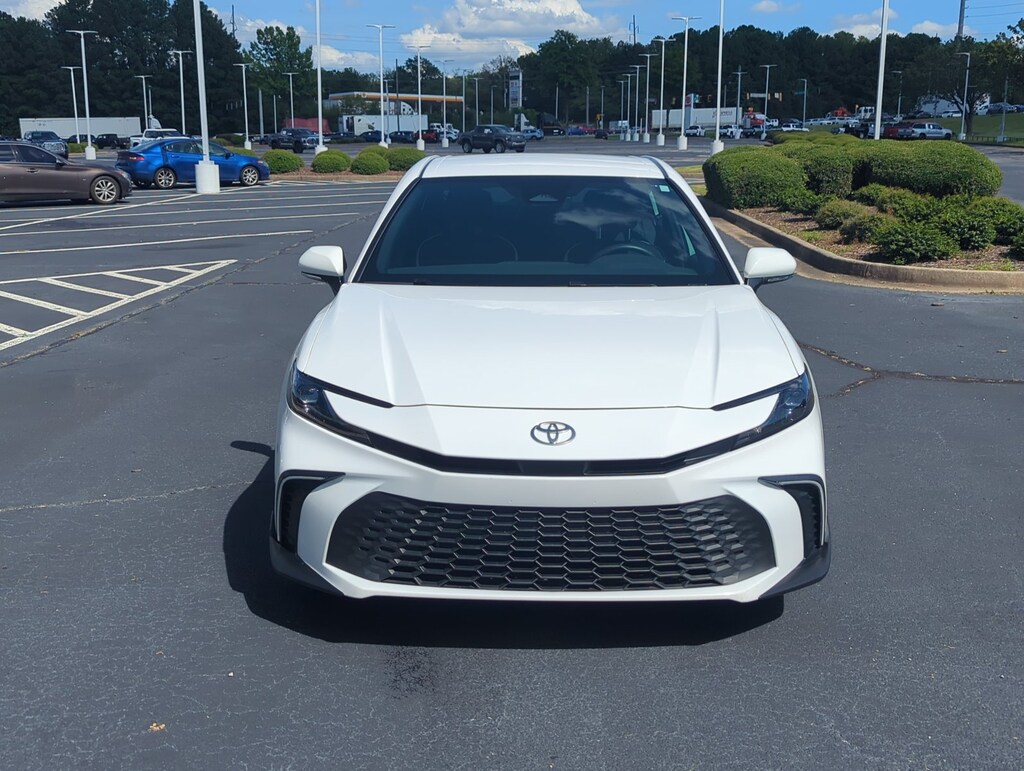 Used 2025 Toyota Camry SE Sedan