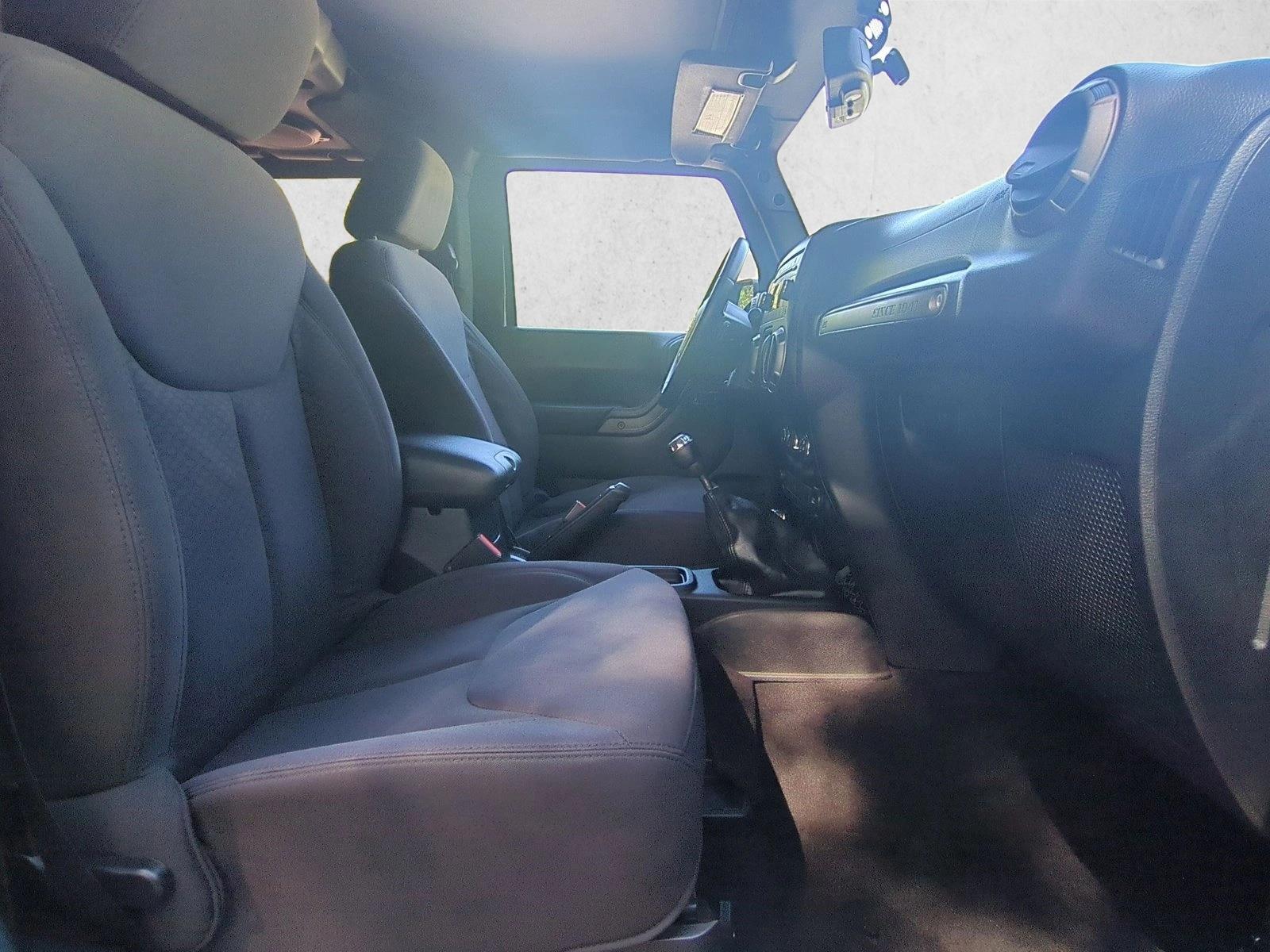 2013 Jeep Wrangler Sport - Photo 18