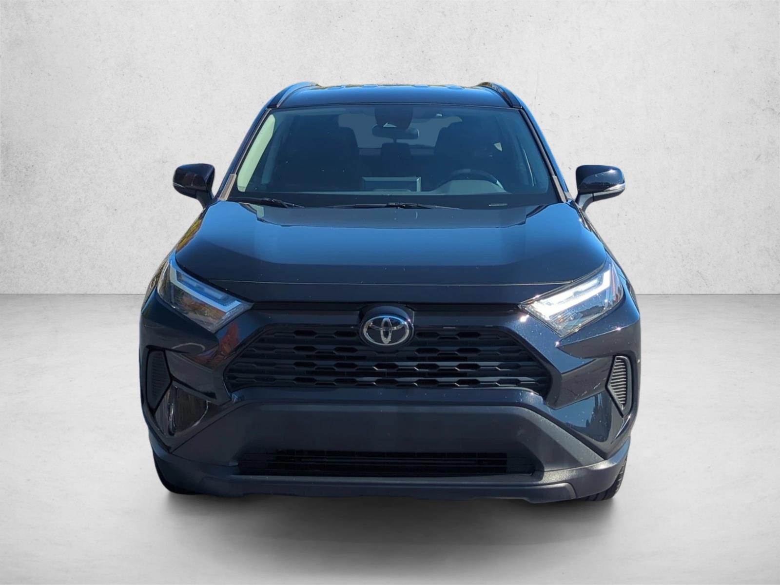 2023 Toyota RAV4 XLE photo 2