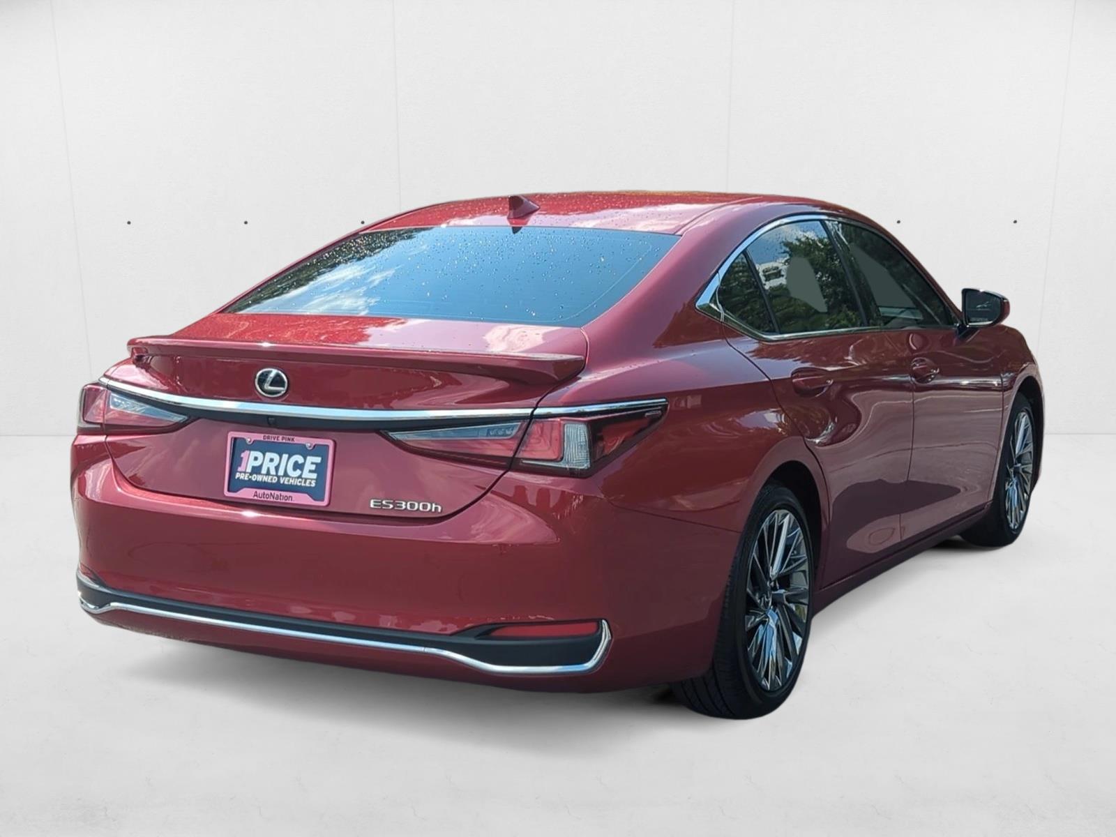 2025 Lexus ES 300h Ultra Luxury photo 4