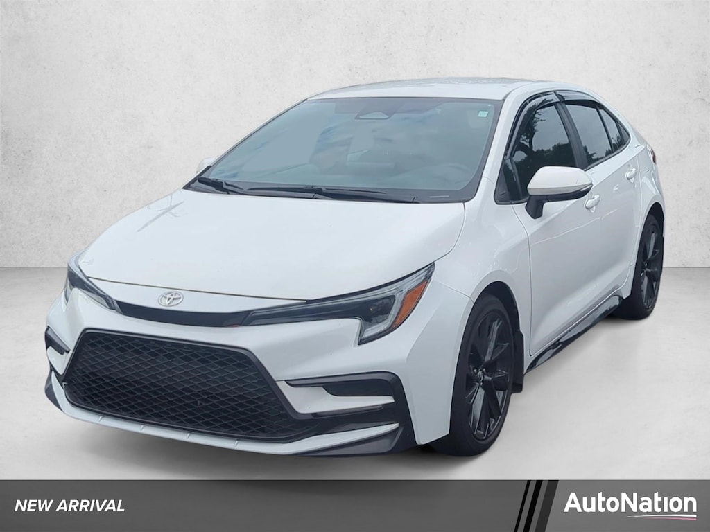 Used 2024 Toyota Corolla SE Sedan