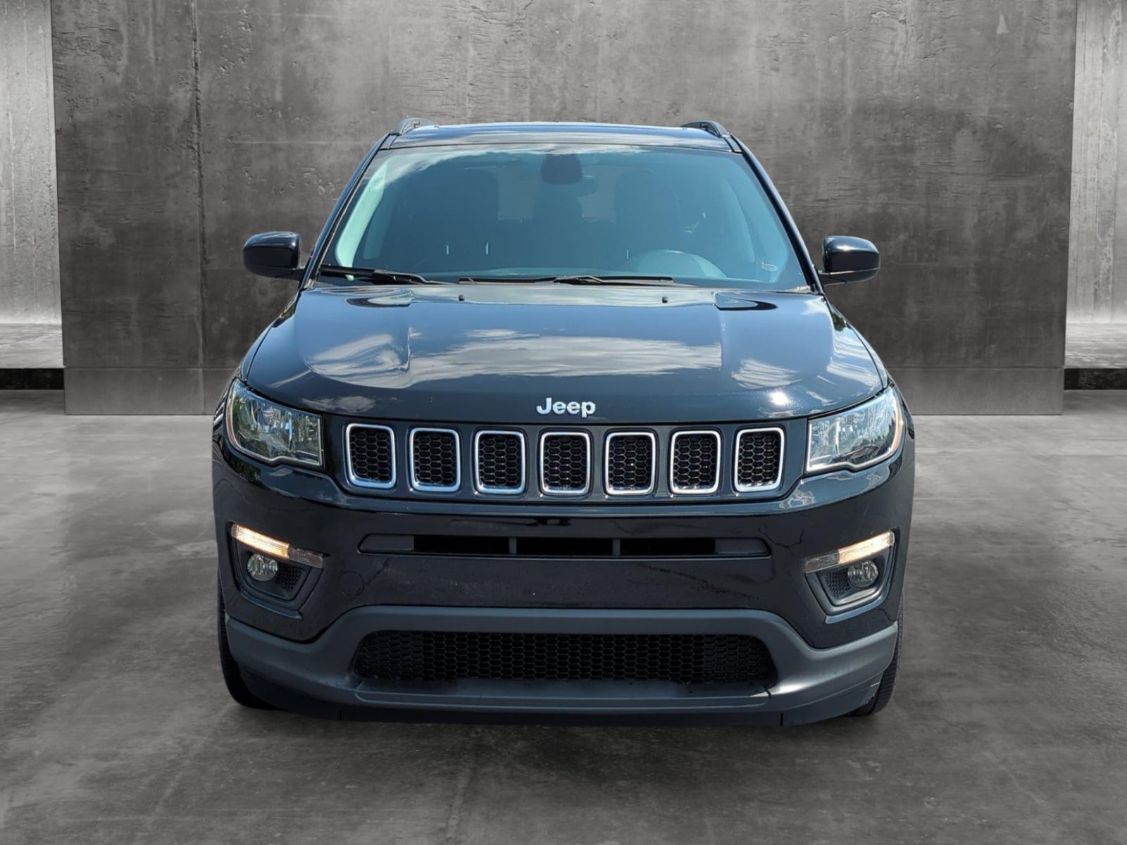 Used 2018 Jeep Compass Latitude with VIN 3C4NJCBB2JT102360 for sale in Lithia Springs, GA