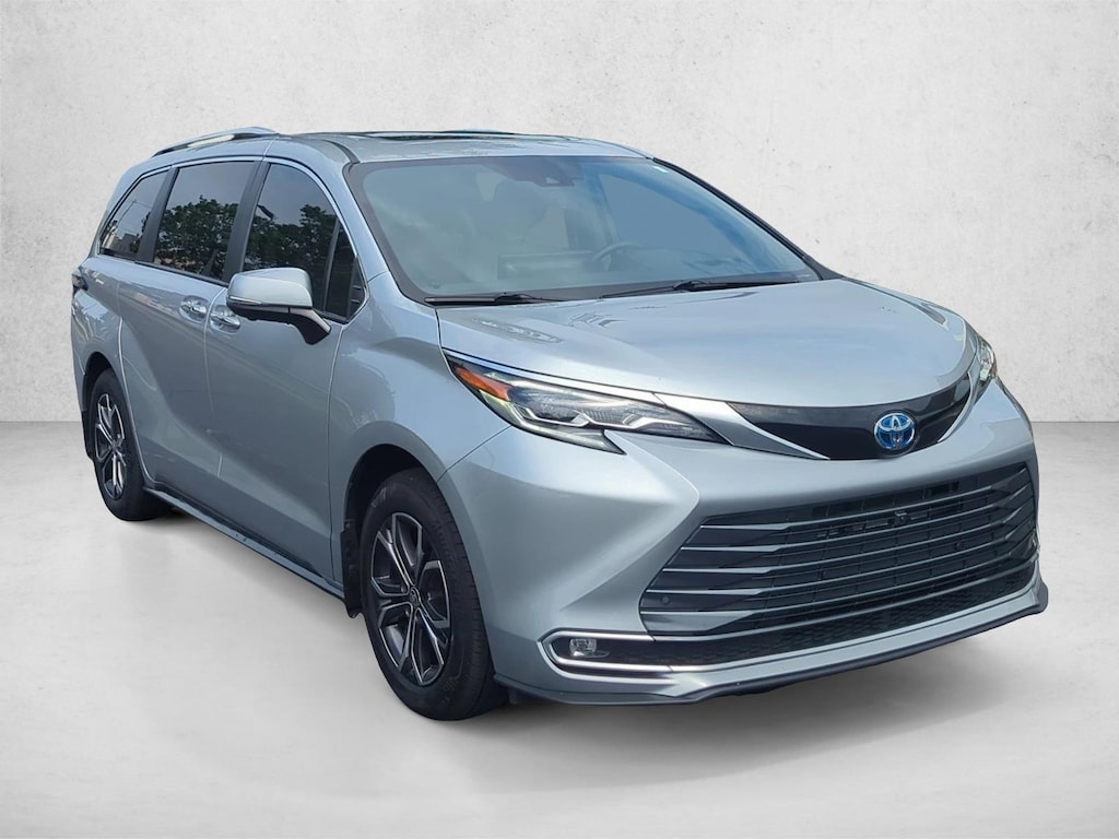 Certified 2025 Toyota Sienna Platinum 7 Passenger Van Passenger Van