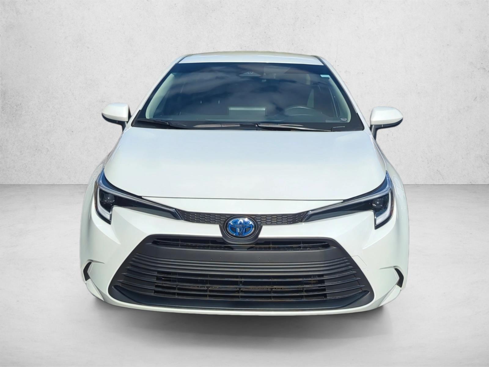 2025 Toyota Corolla Hybrid LE photo 2