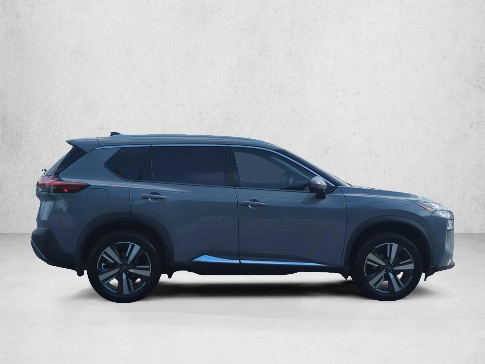 2022 Nissan Rogue SL photo 4