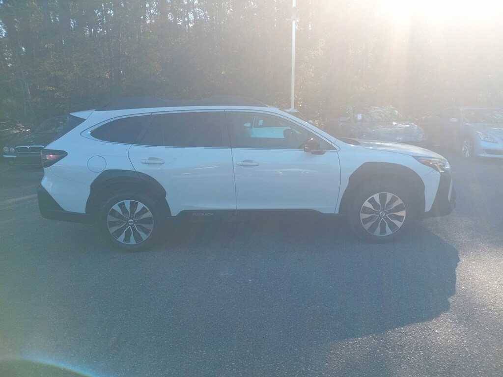 Used 2023 Subaru Outback Limited SUV