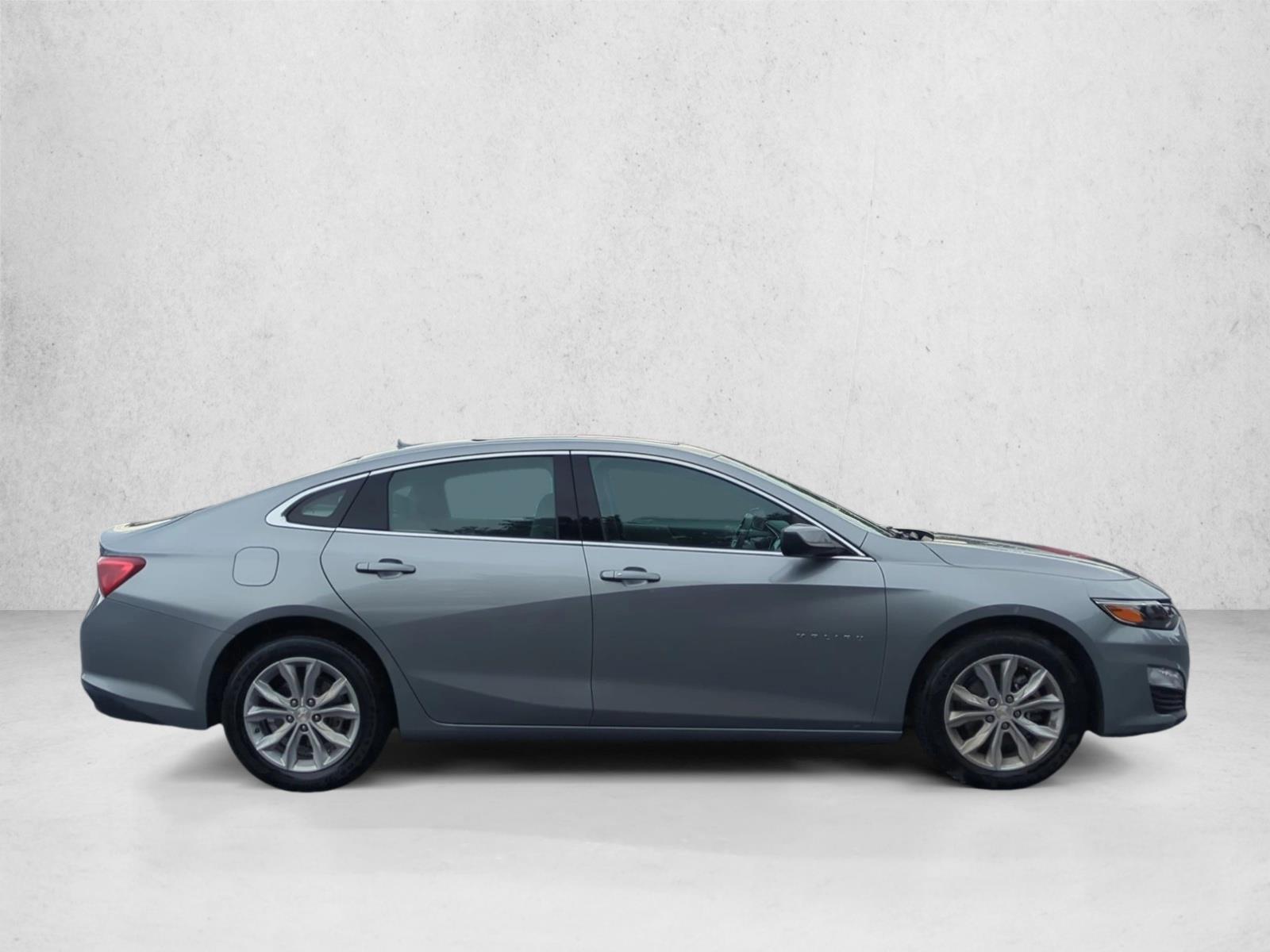 2024 Chevrolet Malibu 1LT photo 4