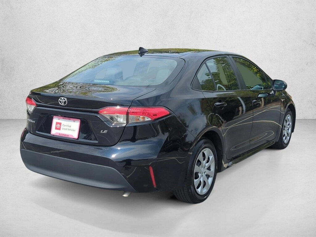 Certified 2025 Toyota Corolla LE Sedan
