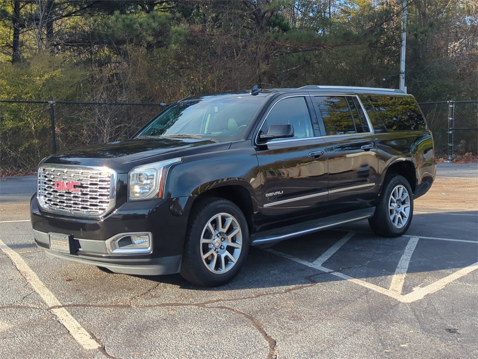 2019 GMC Yukon XL Denali's photo