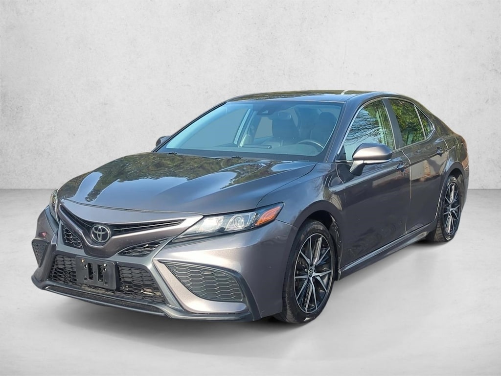 Used 2024 Toyota Camry SE Sedan