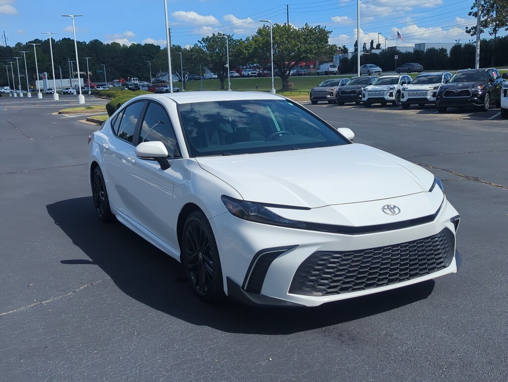 Used 2025 Toyota Camry SE Sedan