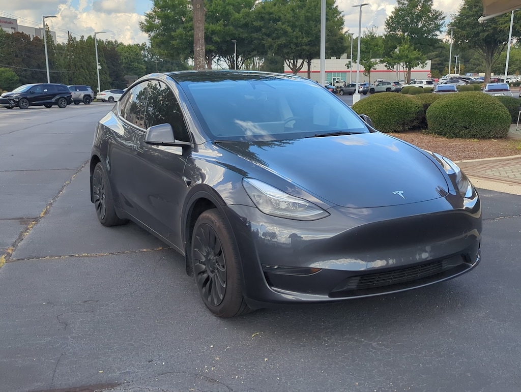 Used 2025 Tesla Model Y Long Range SUV