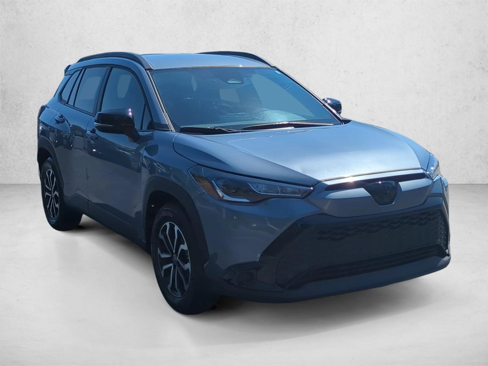 2025 Toyota Corolla Hybrid SE photo 3