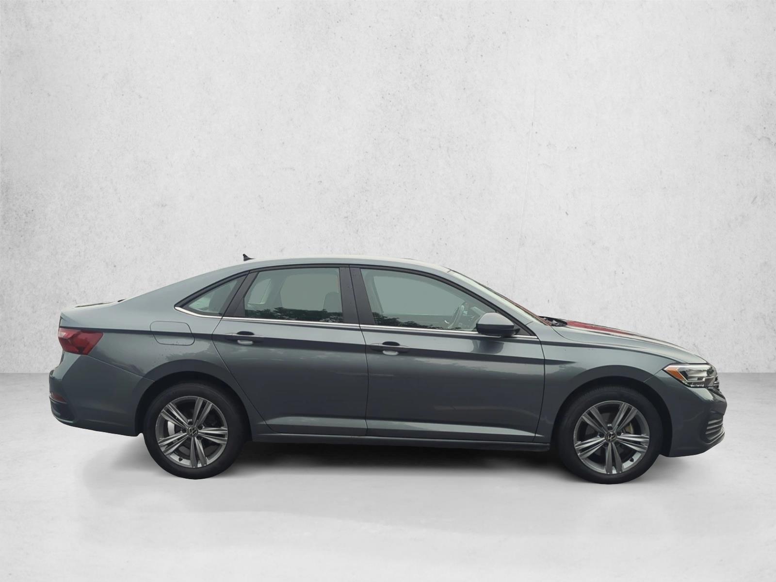 2024 Volkswagen Jetta 1.5T SE photo 2