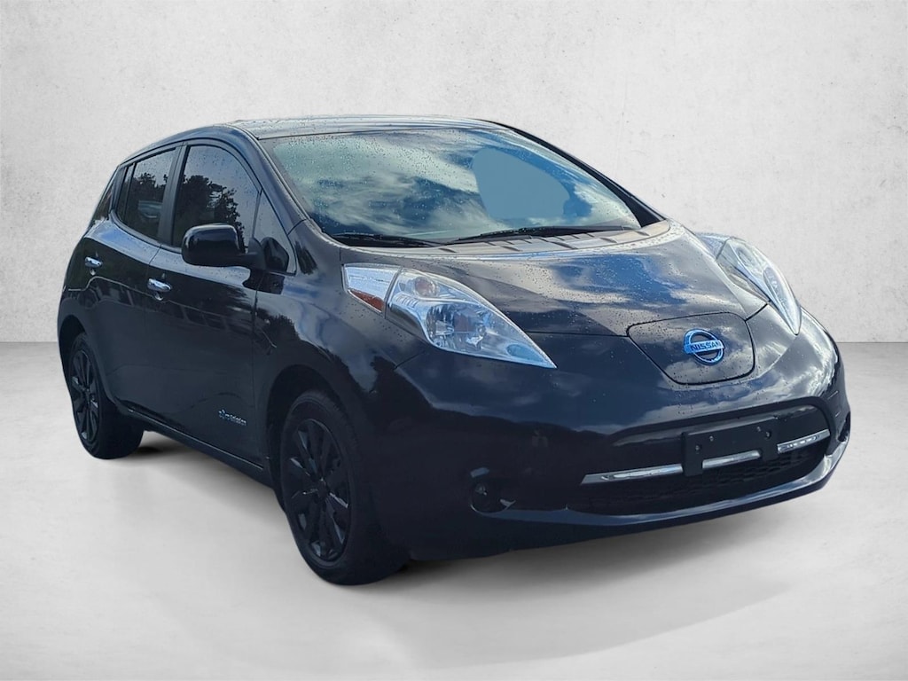 Used 2015 Nissan LEAF S Hatchback