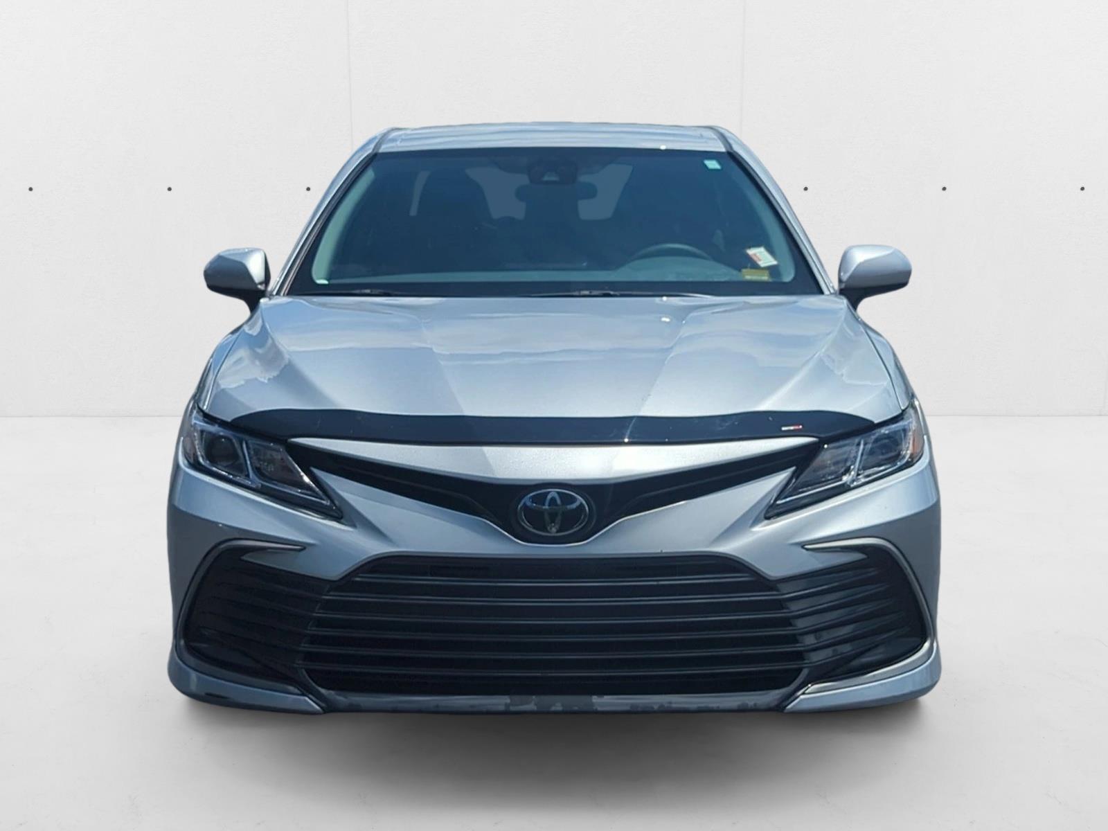 2023 Toyota Camry LE photo 2