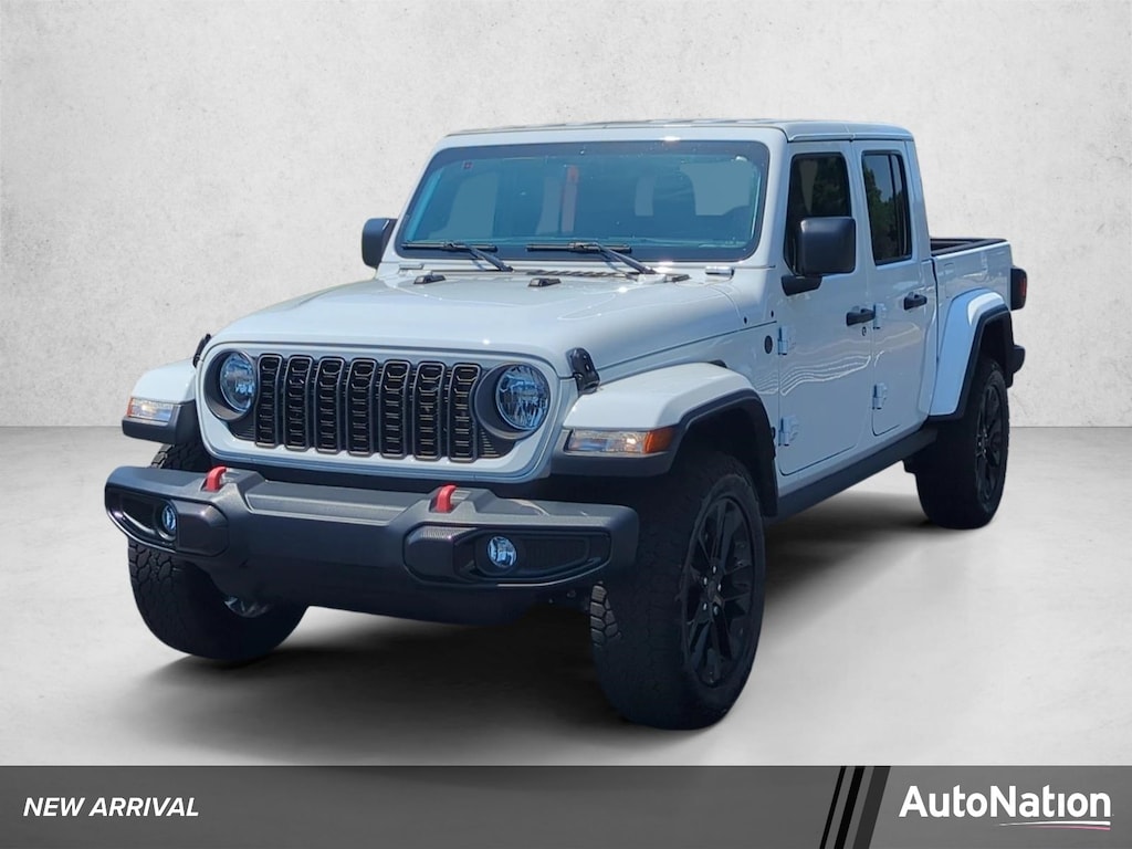 Used 2024 Jeep Gladiator Sport Truck Crew Cab