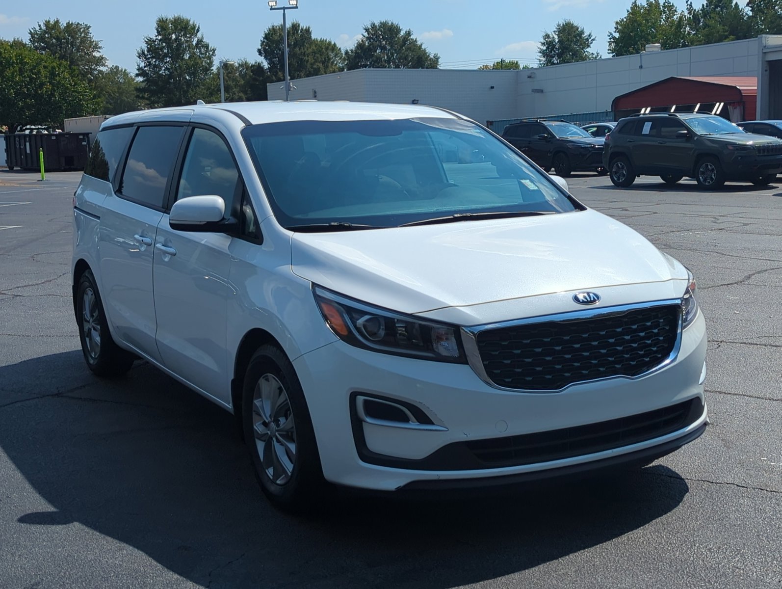 2021 Kia Sedona LX photo 2