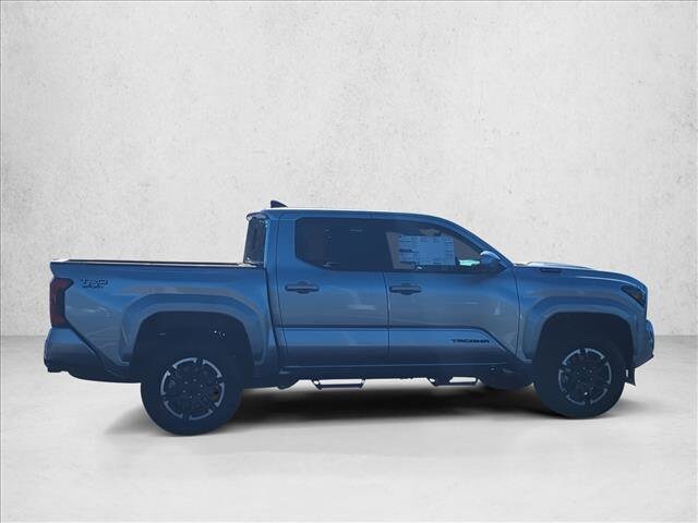 2025 Toyota Tacoma TRD Sport - Photo 4