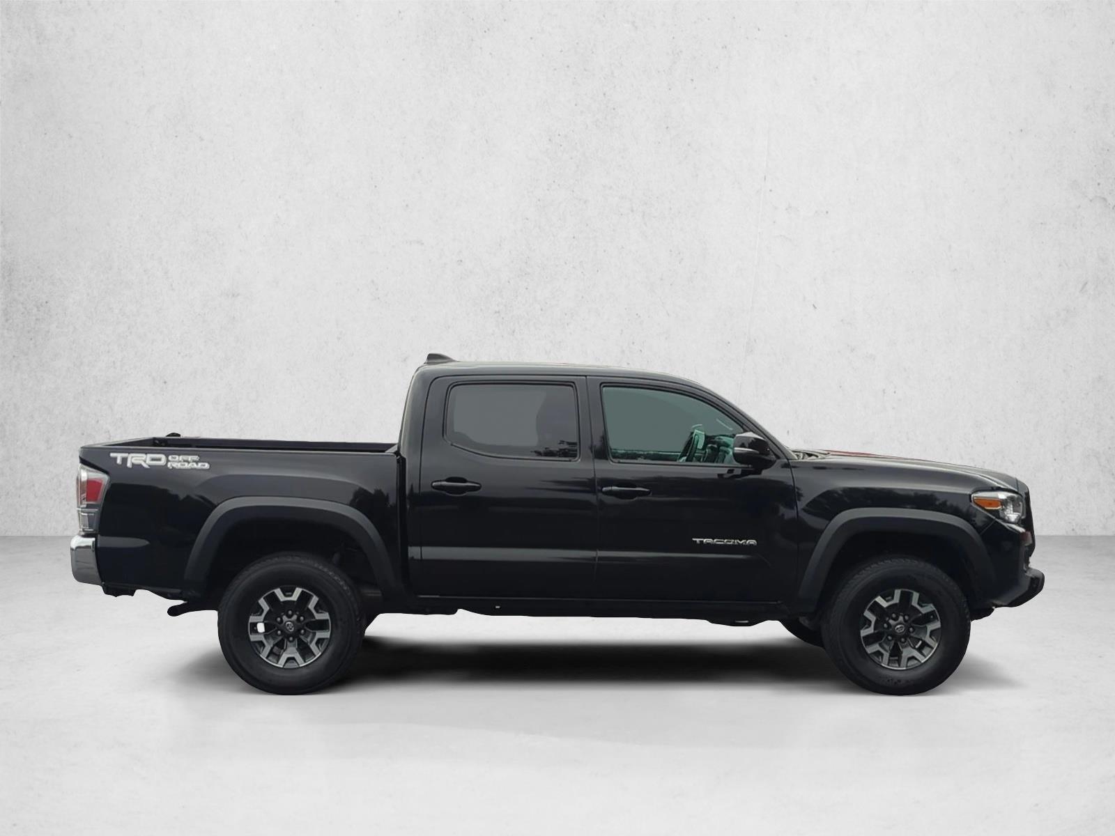 2023 Toyota Tacoma TRD V6 photo 4