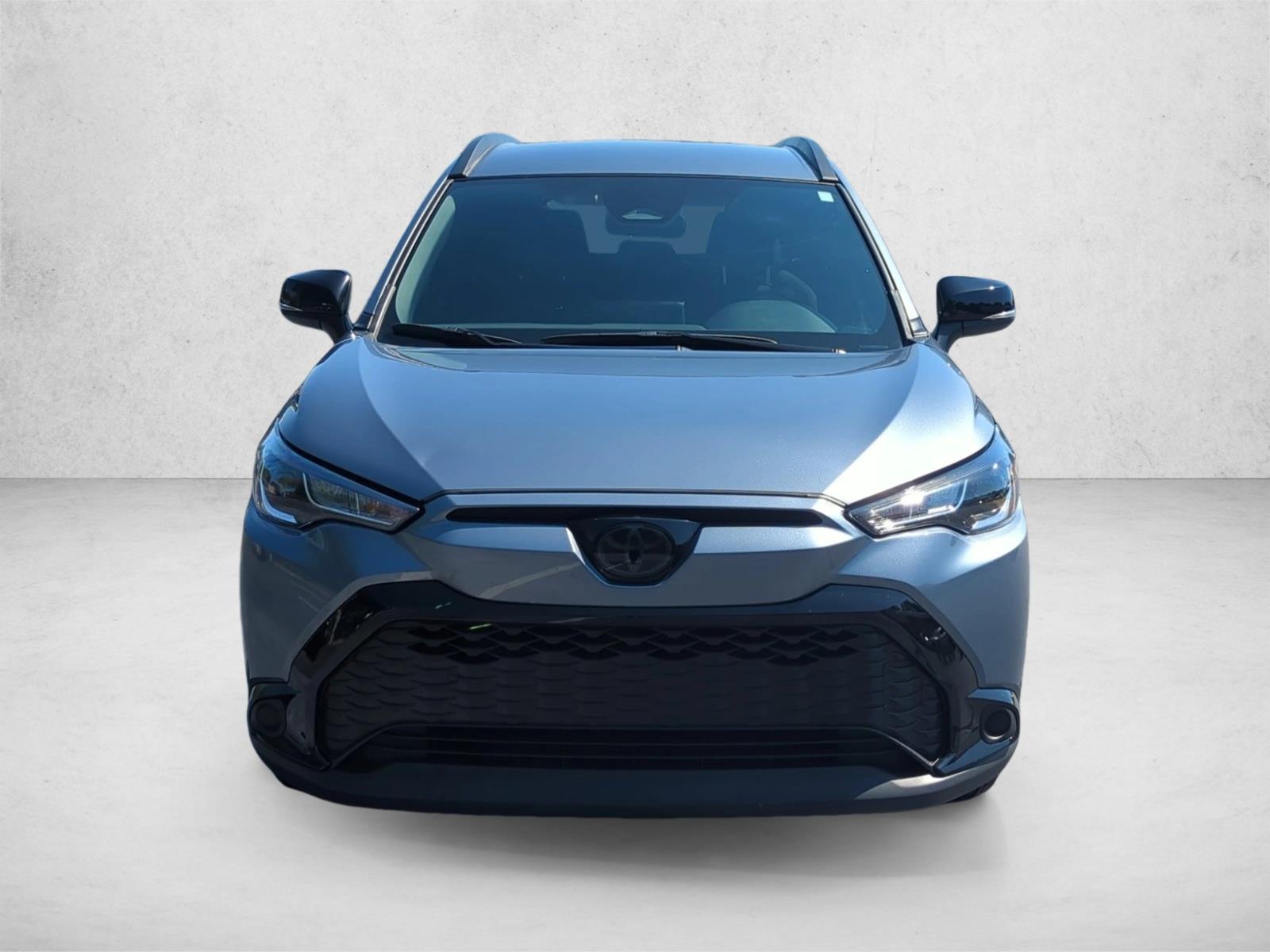 2025 Toyota Corolla Hybrid SE photo 2