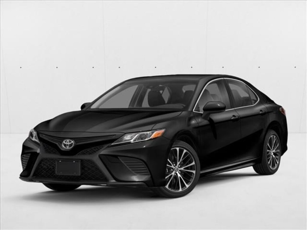 Used 2019 Toyota Camry SE Sedan