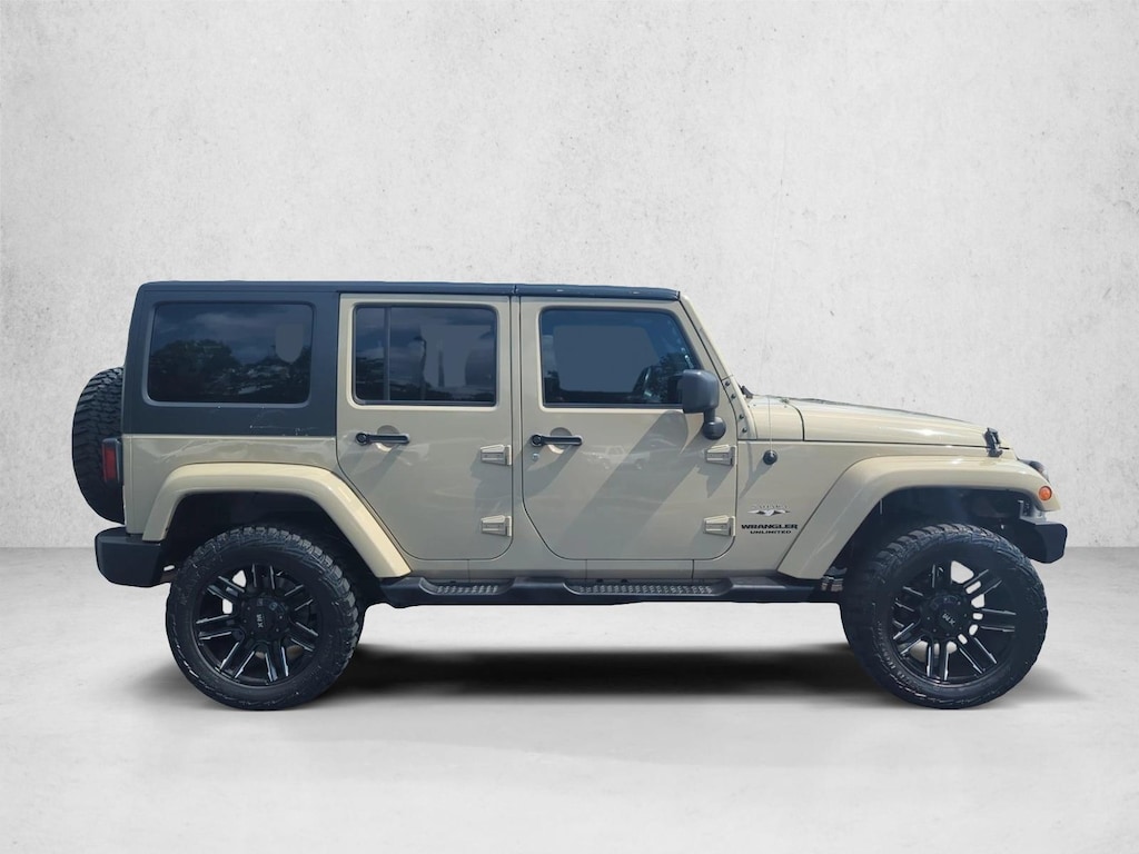 Used 2017 Jeep Wrangler JK Unlimited Sahara 4x4 SUV