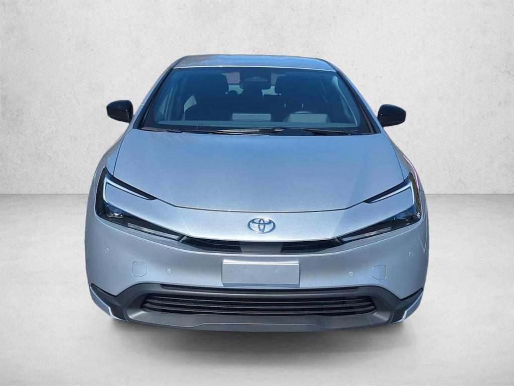 Used 2025 Toyota Prius LE Hatchback