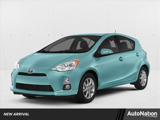 2013 Toyota Prius c Two's photo