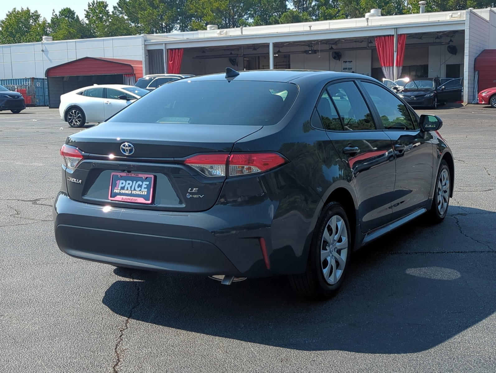 2025 Toyota Corolla Hybrid LE photo 4