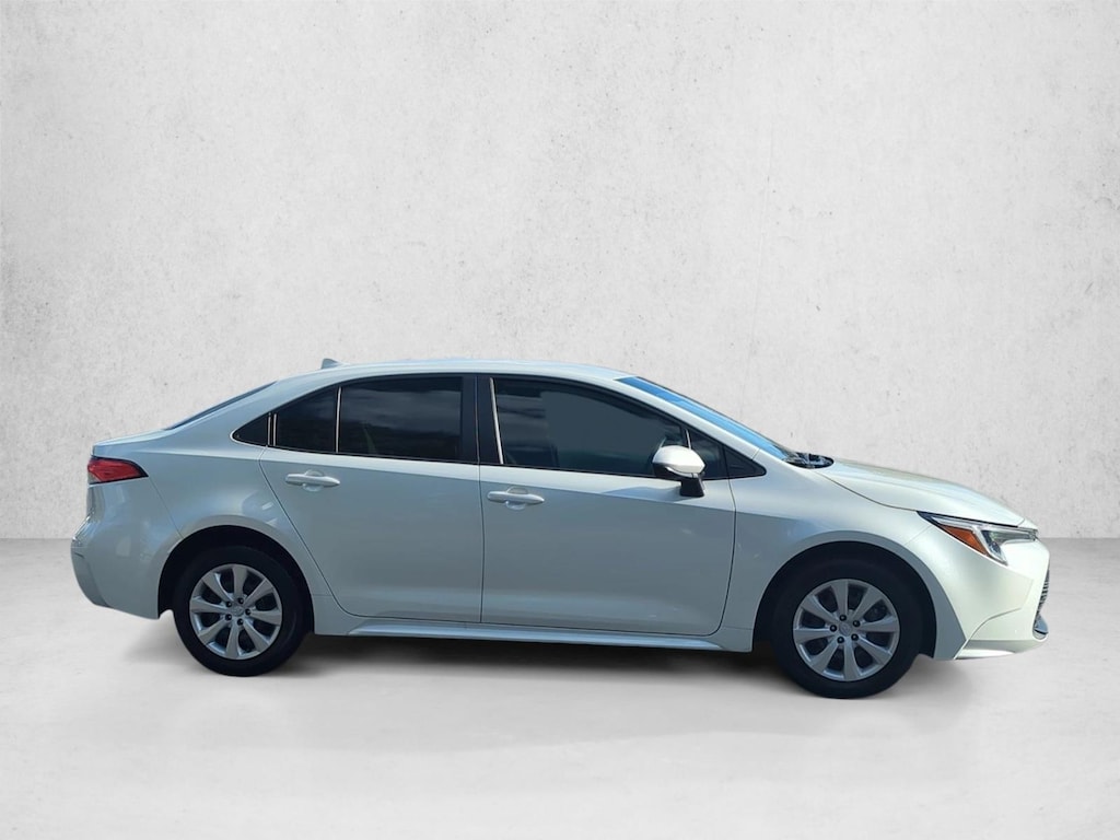 Used 2025 Toyota Corolla Hybrid LE Sedan
