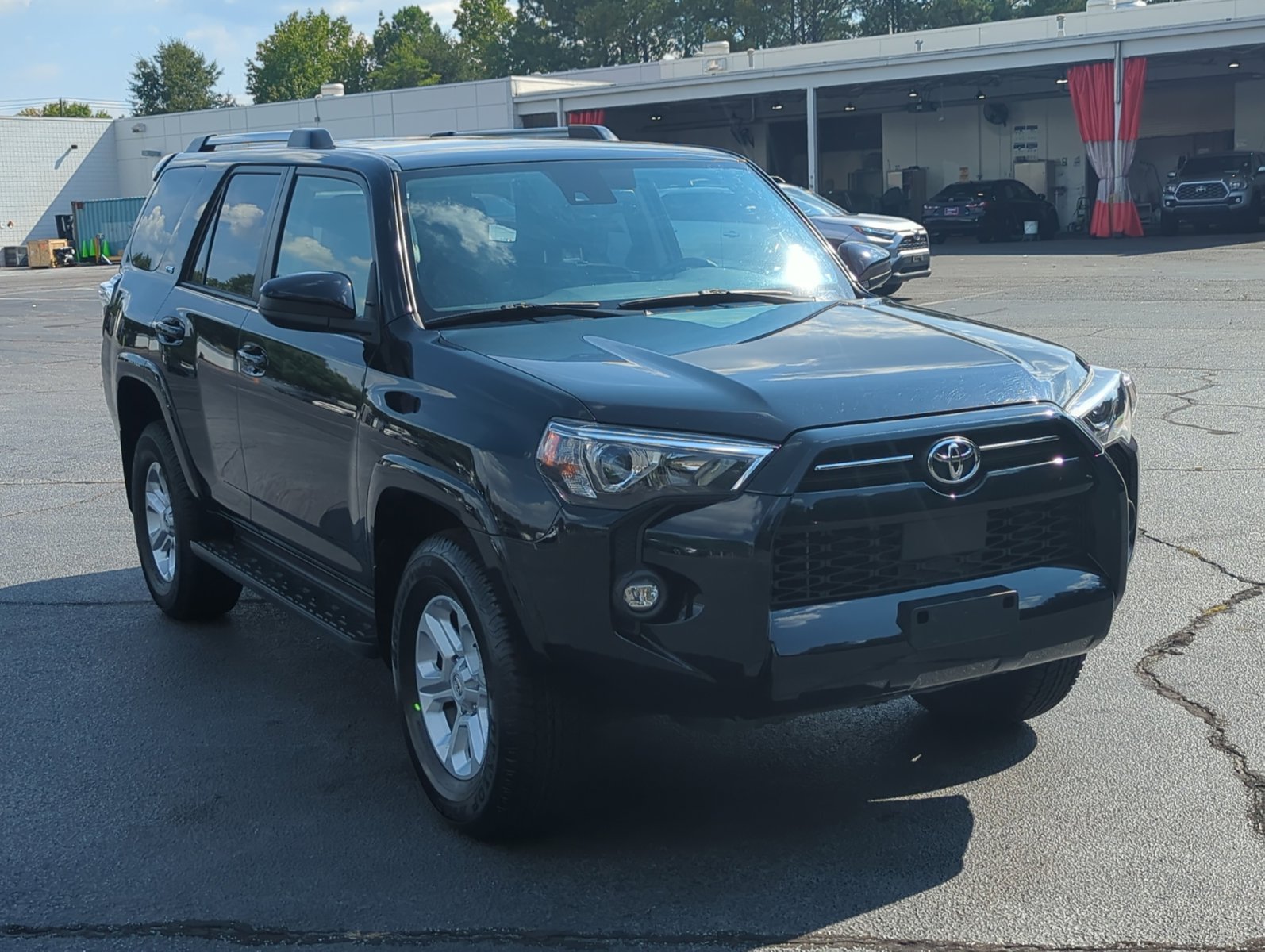 2024 Toyota 4Runner SR5 photo 3