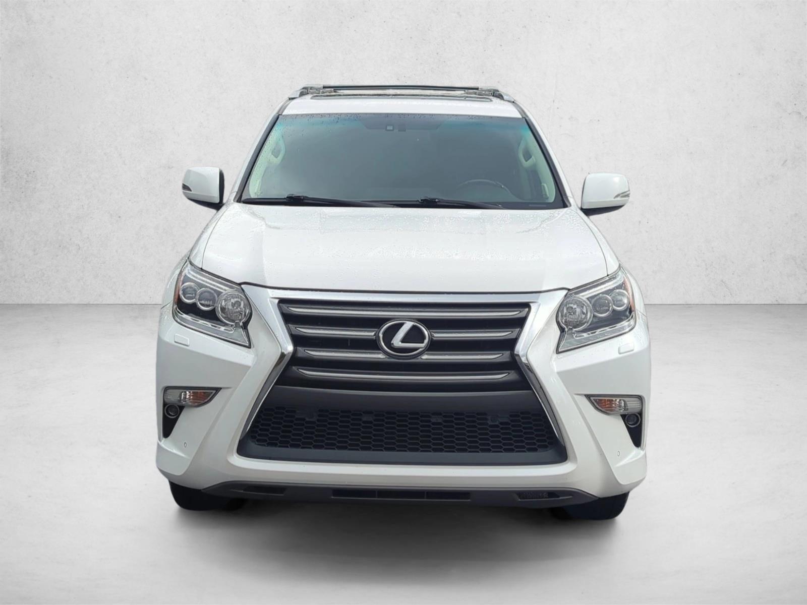 2018 Lexus GX 460 photo 2